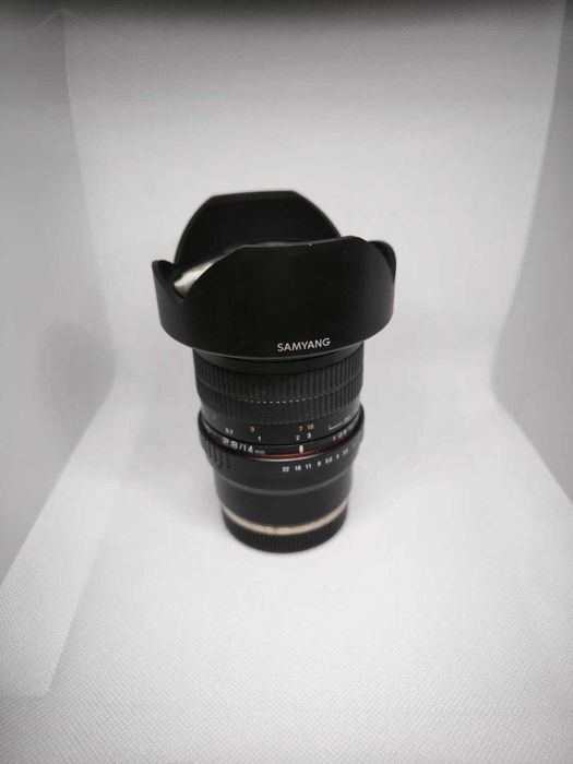 Lente Sony Alpha - Samyang 14 mm f/2.8 ED AS IF UMC - mount Sony E