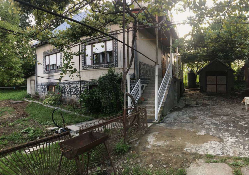 Здається будинок ,кімнати