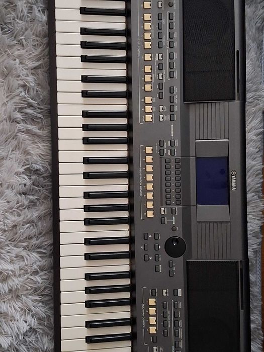 Keyboard Yamaha PSR S 670