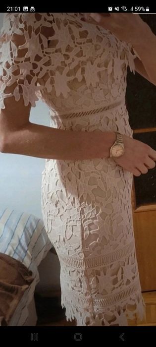 Koronkowa sukienka  Chi Chi London