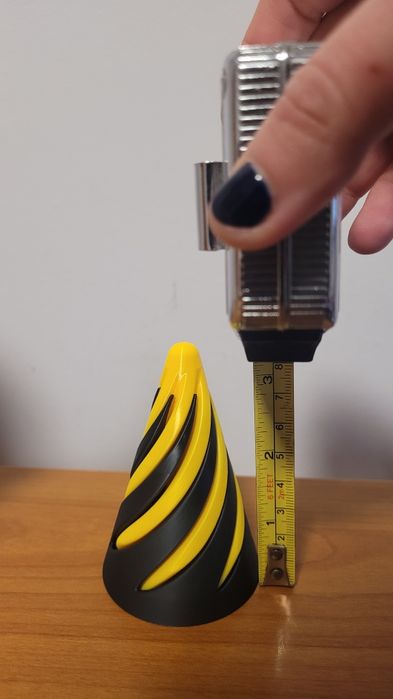 Pirâmide Espiral "Impossível" – Decoração / Fidget Toy