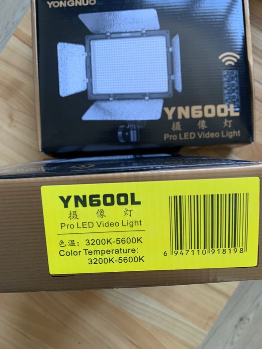 Постійне LED світло Yongnuo YN-600L (3200-5500К) з блоком живлення