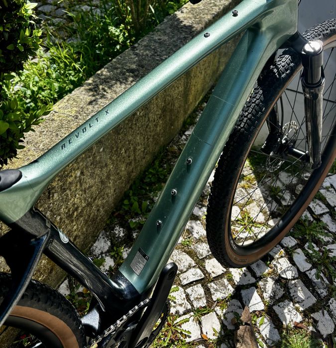 Giant Revolt X Advanced Pro 2