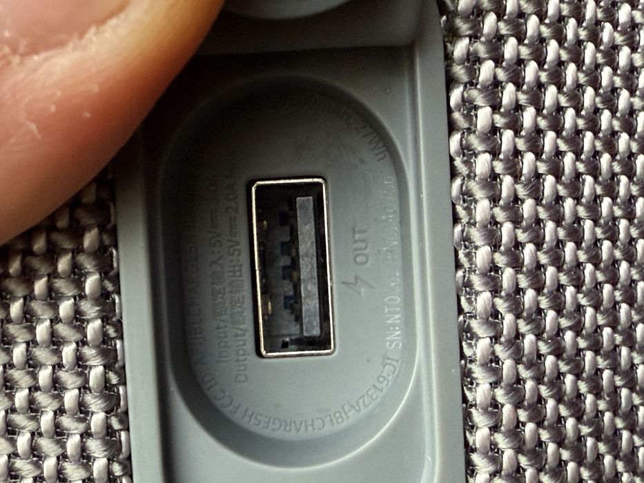 JBL Charge 5 — оригінал !Дуже довго тримає заряд!