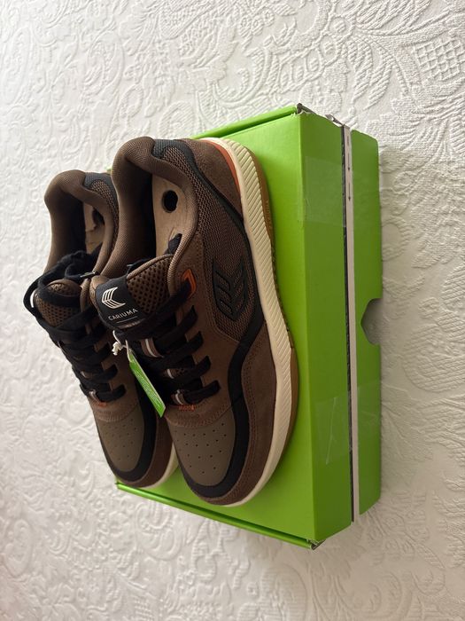 Tenis Cariuma Uba Pro
