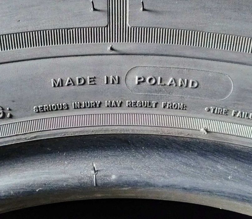Шини літні R17C 235/60 Michelin Agilis