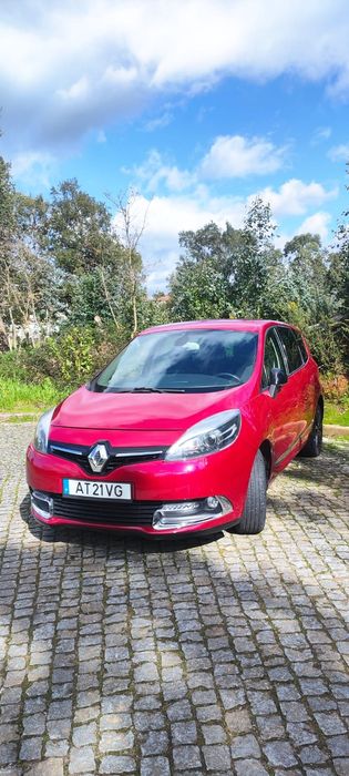 Renault Scenic 1.5 DCI Bose Edition

-Ano 2012
-Motor 1.5 DCI (rápido