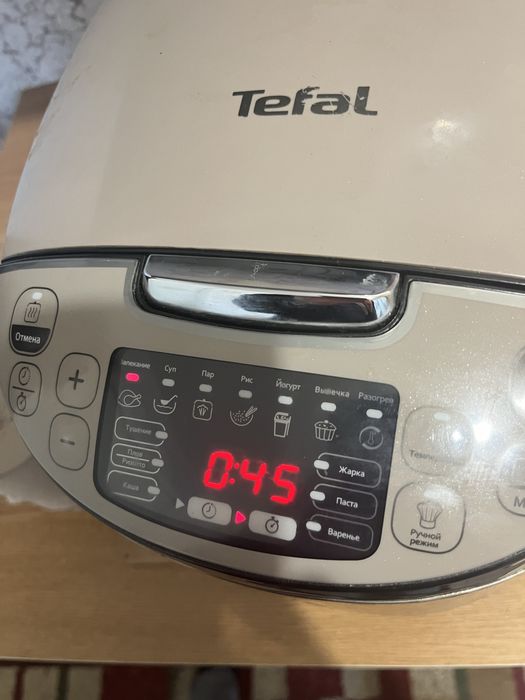 Мультиварка TEFAL RK321A34 в робочем состоянии’