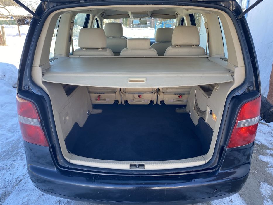 Volkswagen Touran 1.9 tdi 2004 рік Нерозмитнений