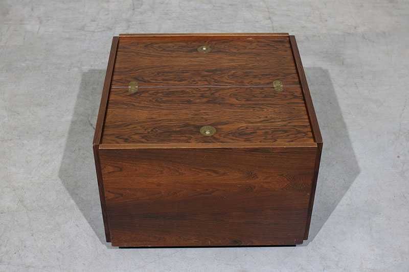 Móvel bar Verner Panton em pau santo | Mid Century Modern