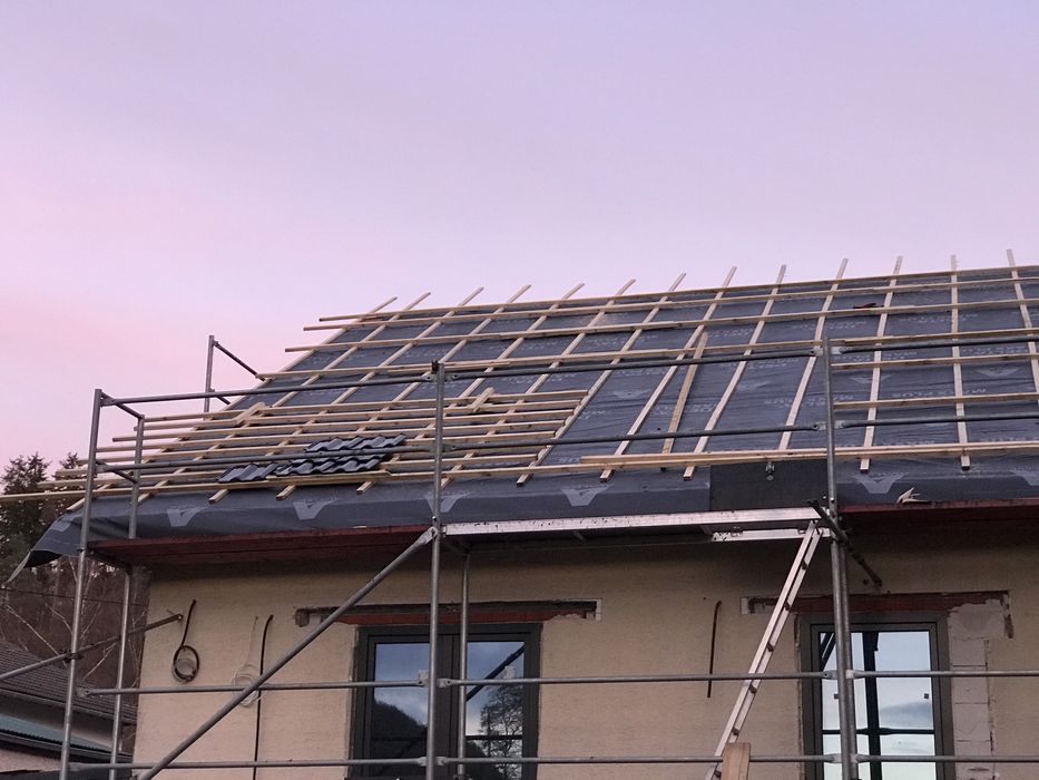 Usługi Dekarskie Naprawa Dachów Pokrycia Dachów Z Blachotrapezową