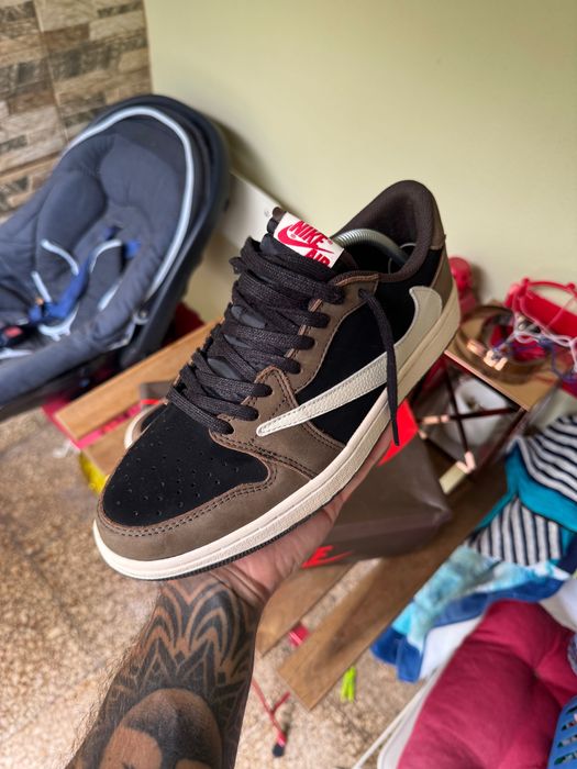 Jordan Low Travis Mocha
