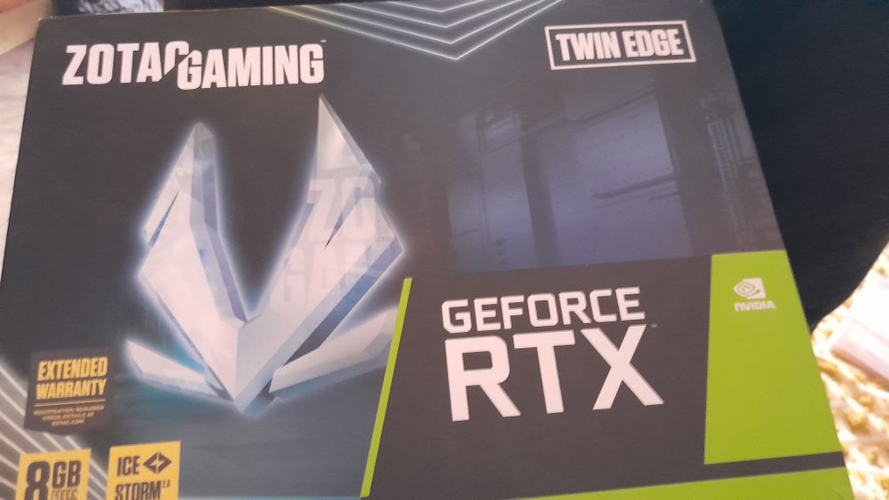 Відеокарта Zotac GAMING GeForce RTX 3060 і AMP Holo 8G