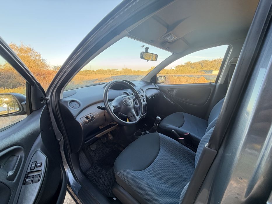 Toyota Yaris 1.0 VVT-i - 165.000Km - Garantia