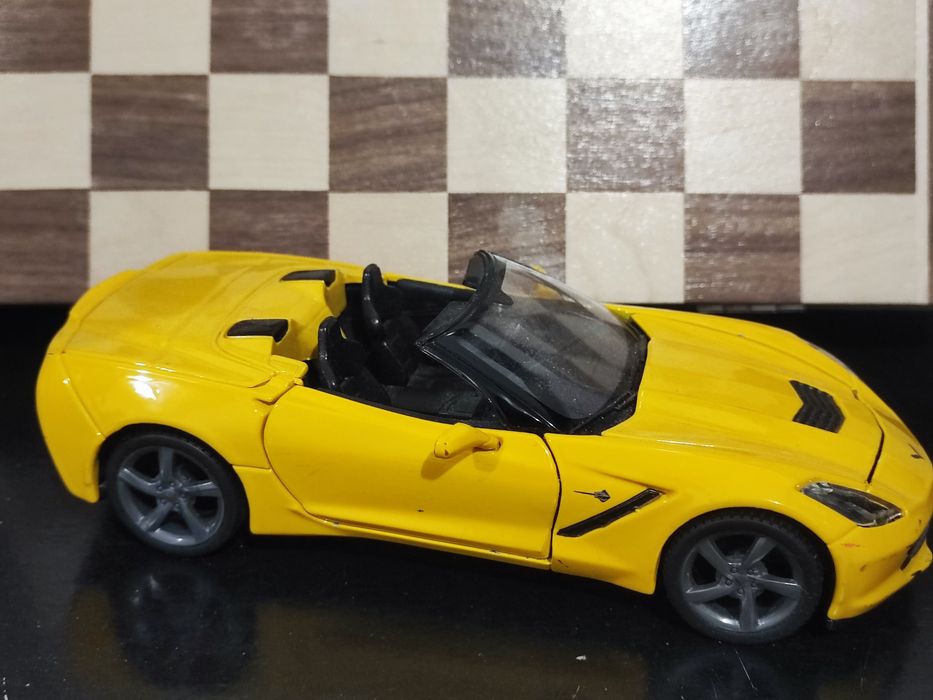 Model samochodu 1:24  Chevrolet Corvette  2014 r. Maisto.