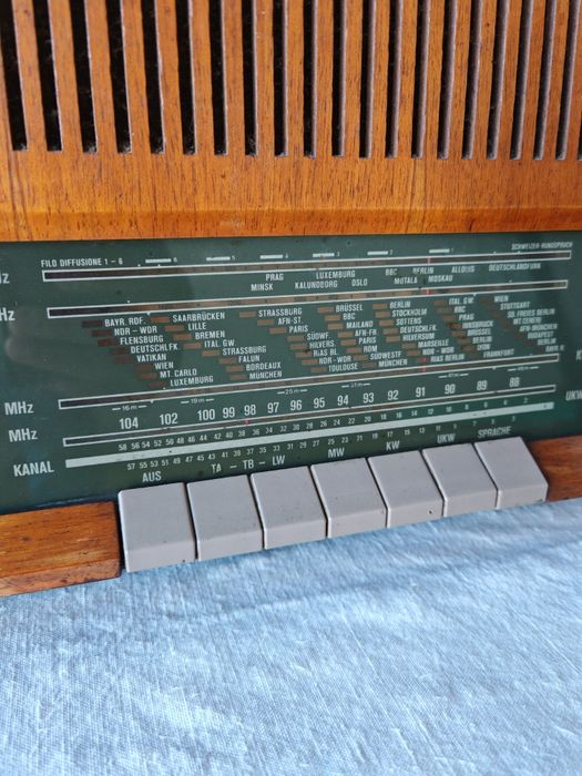 Rádio Vintage Graetz Comedia 1960