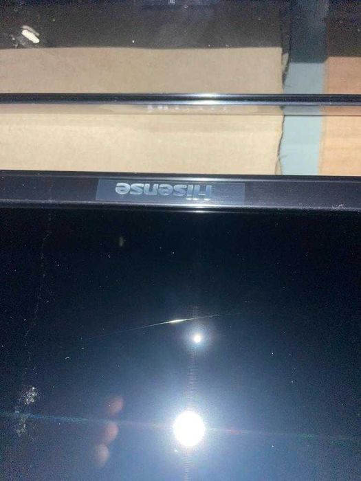 TV Hisense 75" QLED 4K (75A7GQ) - Completa ou Para Peças (Ecrã Estalado)