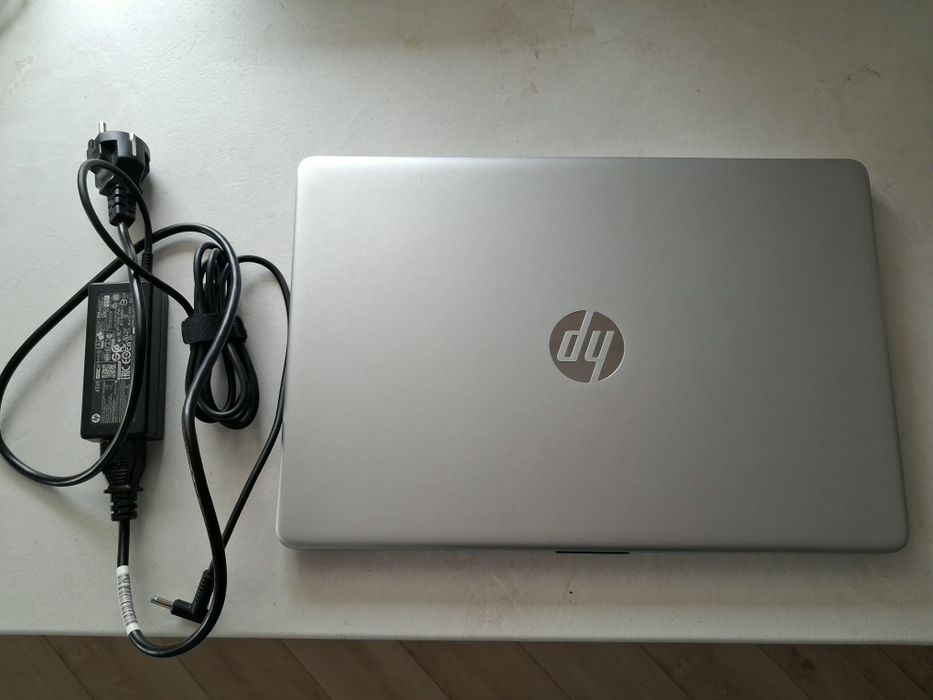 Laptop hp 15s mało używany