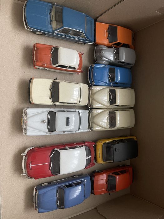 колекційні модельки 1:43