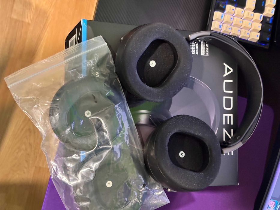 Audeze Maxwell + Ambuszury