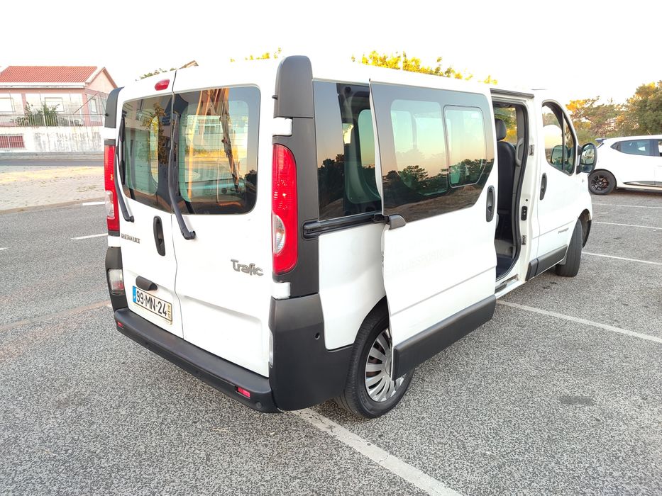 Renault Tráfic 2.0dci 9 Lugares