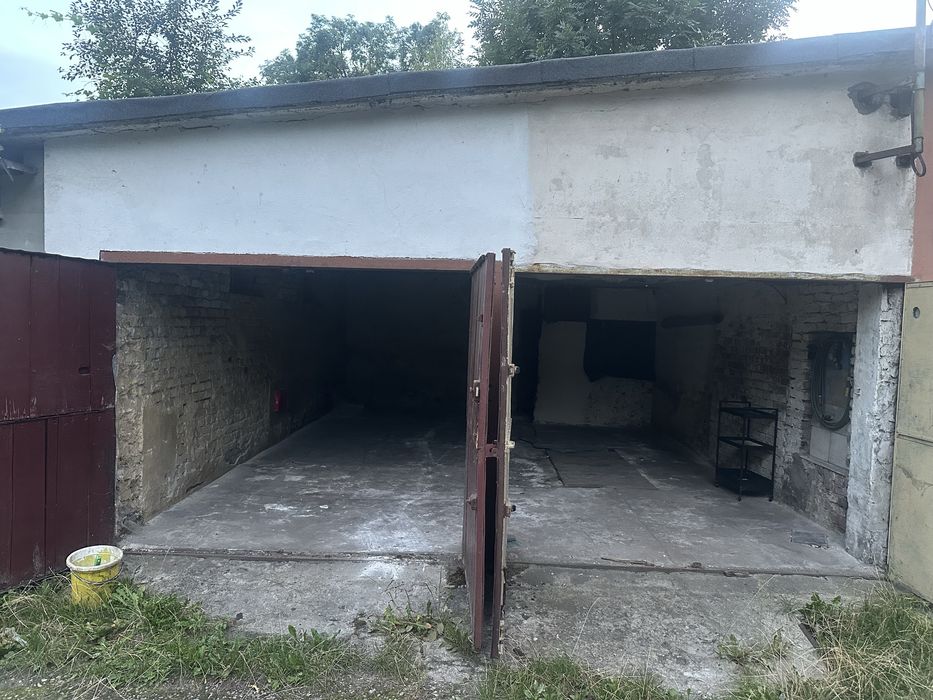 Dwa miejsca postojowe oraz powierzchnie magazynowe / garaze. Super lokalizacja - Widok 5