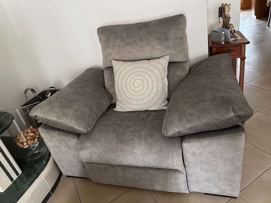 Sofá elétrico 2,80 X 95 mais cadeirão