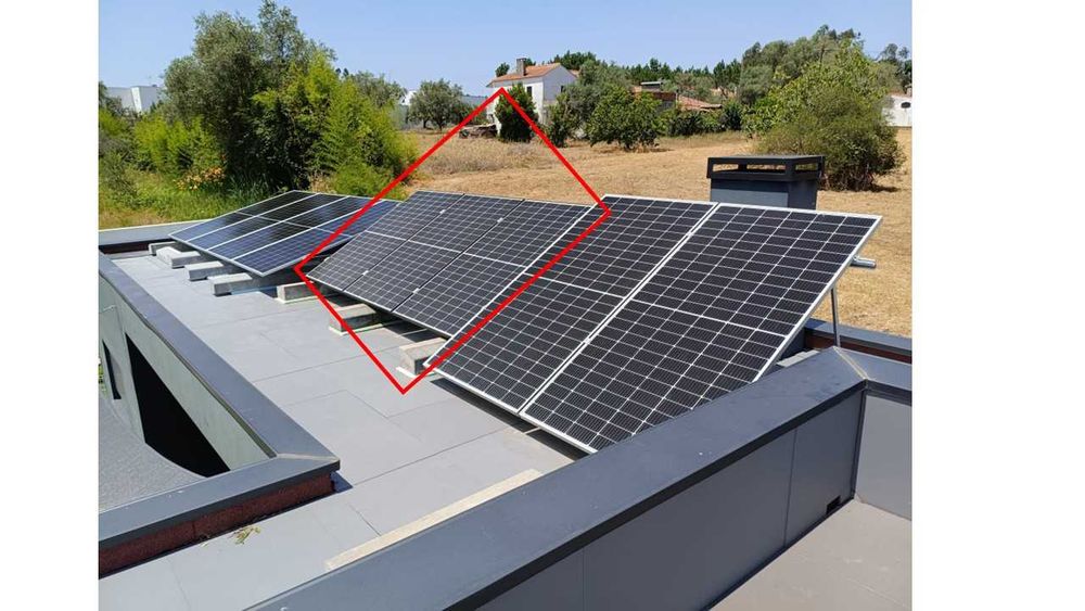Sistema Fotovoltaico usado (Inversor SAJ 1kw + 3 Paineis Fotovoltaicos)