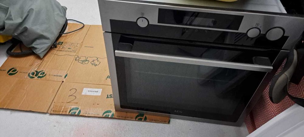 Forno bom estado AEG