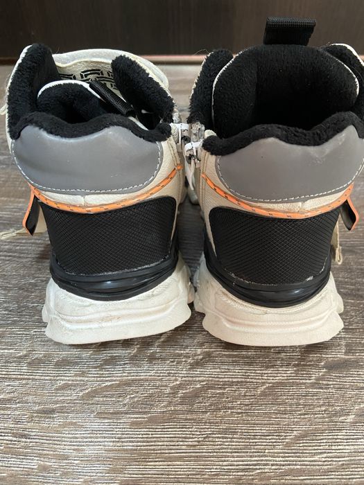 кросівки осінь/ весна на утепленні