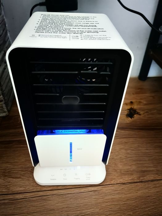 Przenośny mini klimatyzator biały rotacja led timer