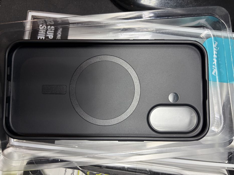 Чохол Iphone16 від Nillkin