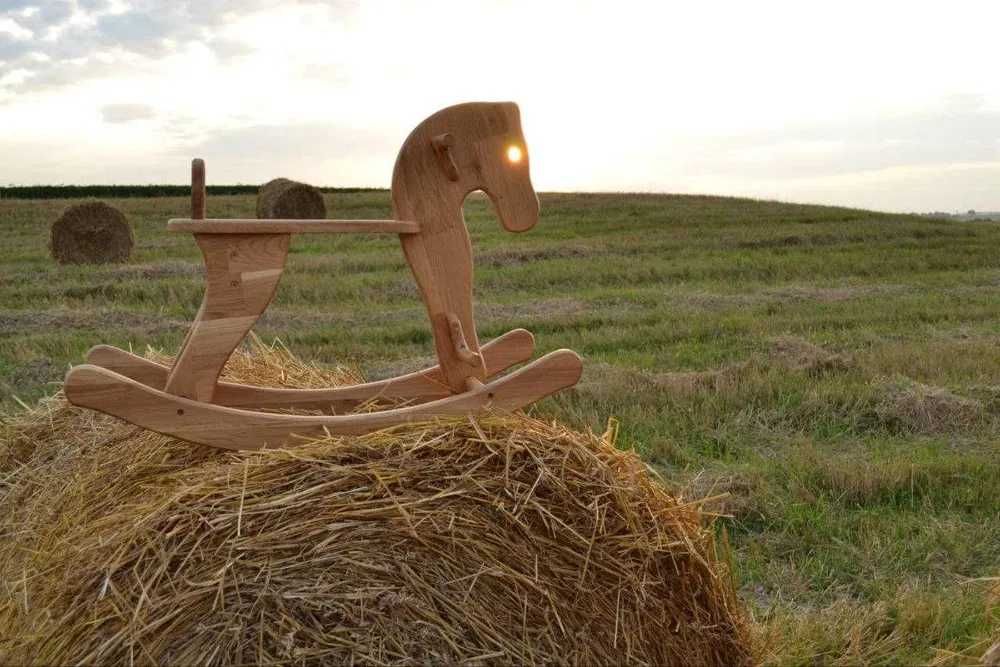 Коник гойдалка для дітей