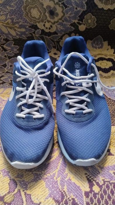 Кросівки Nike Revolution 6 Оригінал 44.5 розмір (28.5 см) Ідеальн