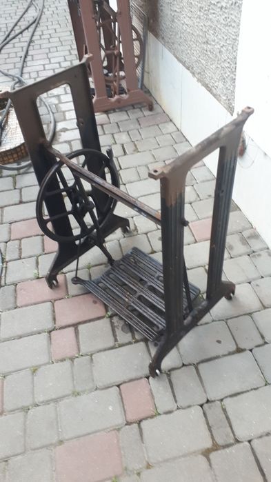 Запчастини для швейних машин