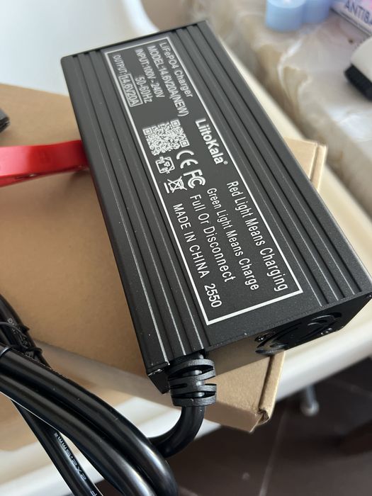 Якісна Зарядка видає 20а для liFePo4 Акб зарядний пристрій LiitoKala