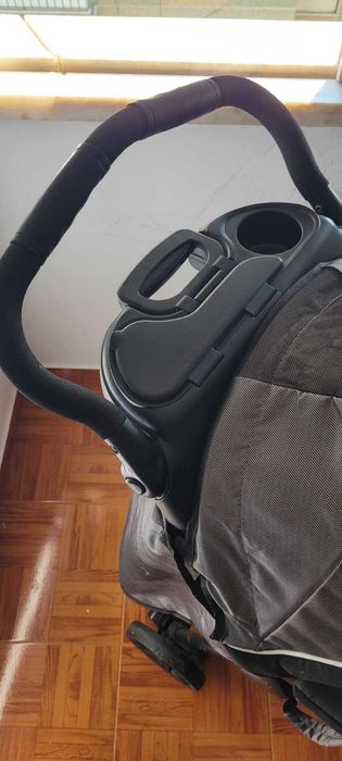 Carrinho de bebê + Cadeira Auto Chicco