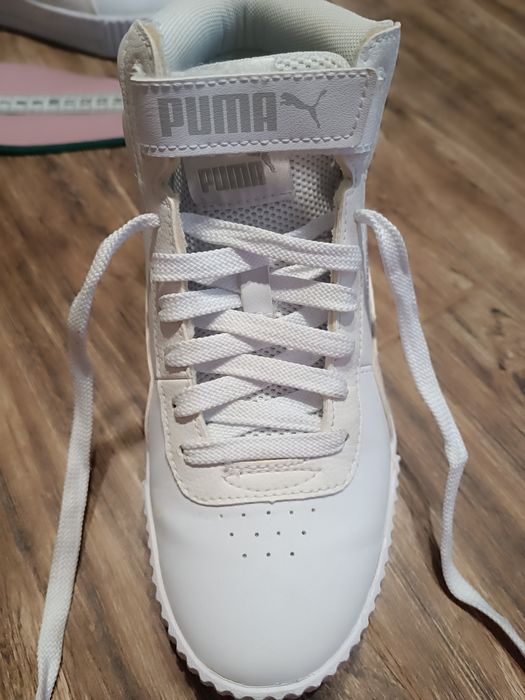 Кросівки жіночі 36 р.