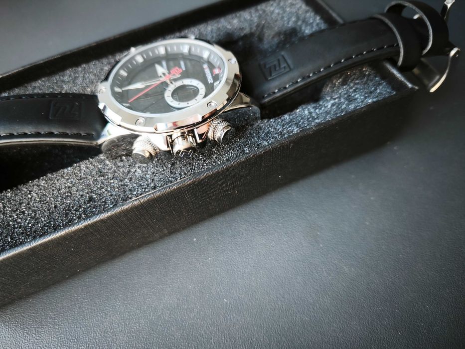 Naviforce NF9208 наручний годинник