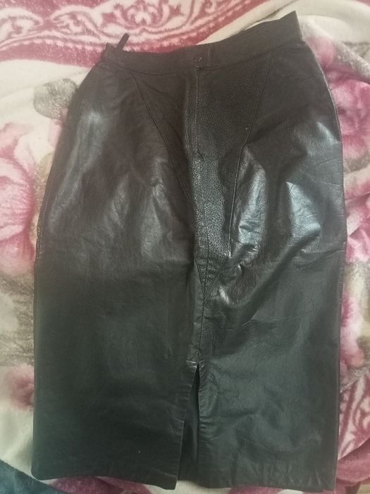 Шкіряна спідниця