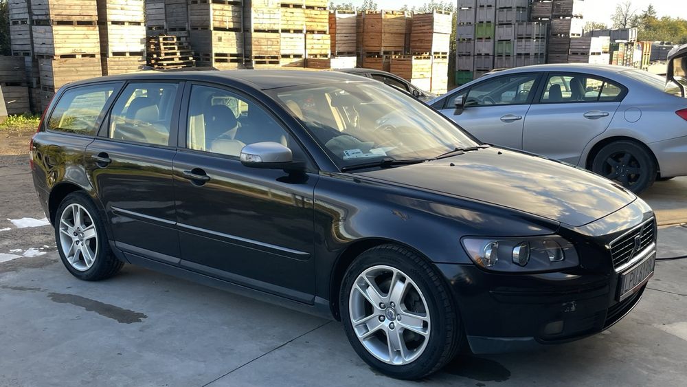 Volvo V50