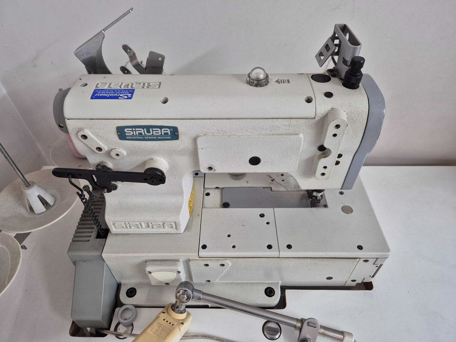 Maszyna do szycia SIRUBA F007J W122-364 renderka