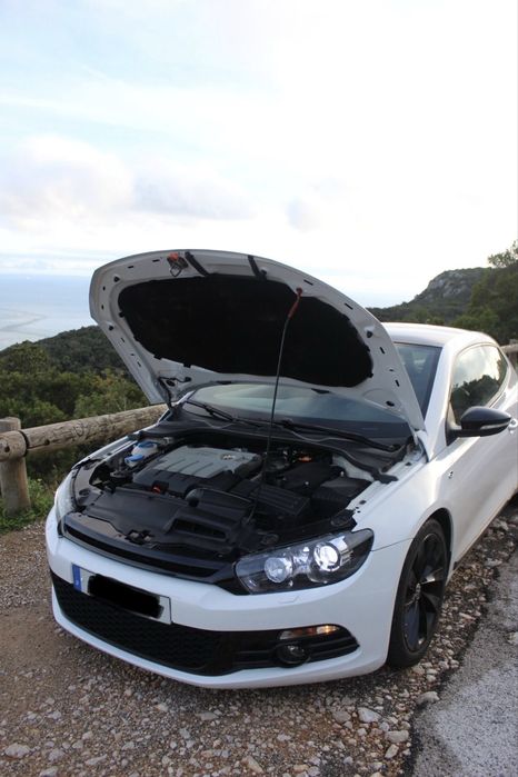 Volkswagen Scirocco R Line
