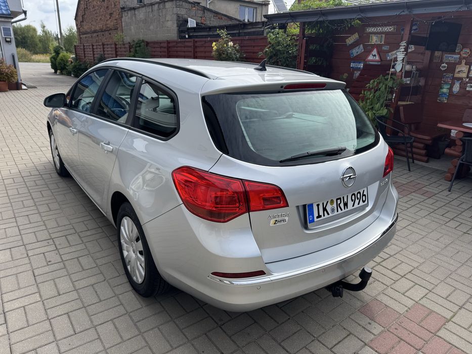 Opel Asta 1.4 140 KM sprowadzony 2014 opłacony 2 x parktronic klima sprawna