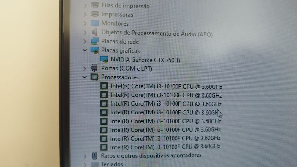 PC secretária completo com acessórios