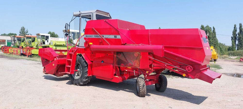Зернозбиральний комбайн Massey Ferguson 16 2.7m