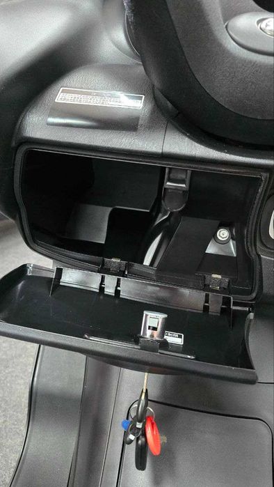 Максі-Скутер Yamaha GRAND Majesty 250 SG15J