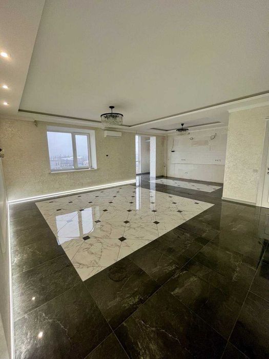 Ціна суттєво знижена! Продаж дизайнерськоі 4к квартири в ЖК Андорра!