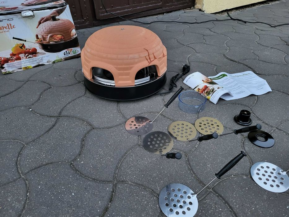 Urządzenie do robienia Pizzy Emerio Pizzarette kamienne 6 osób mocne