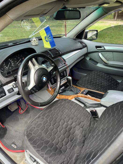 Продам BMW X5 2001 в хорошем состоянии !